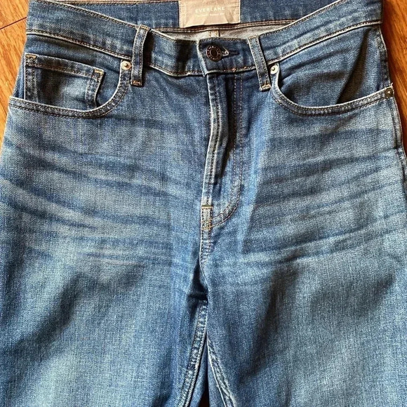 Everlane the cheeky bootcut jean cropped size 26 great condition fringe hem - Picture 3 of 7